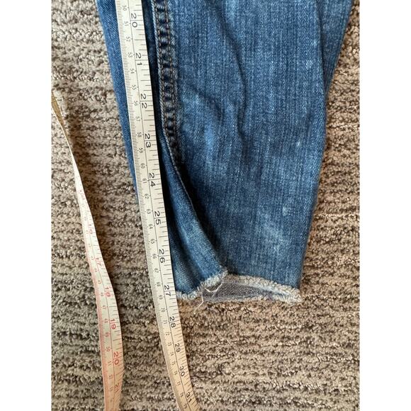 Silver Girlfriend Jeans Size 31x27 tag.  Bleach Distressed. - Picture 6 of 11